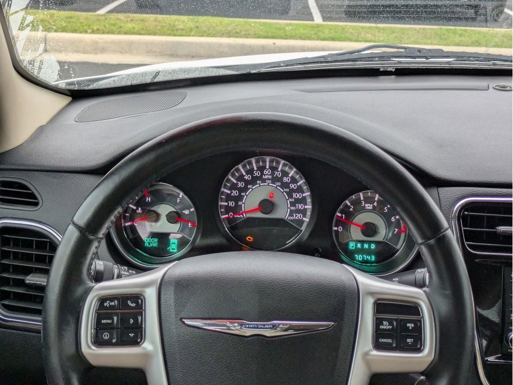 2011 Chrysler 200 Limited