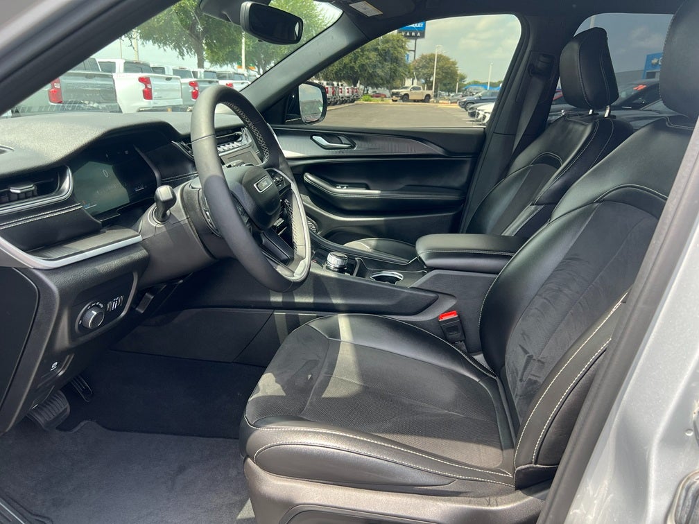 2024 Jeep Grand Cherokee L Altitude X 4x2