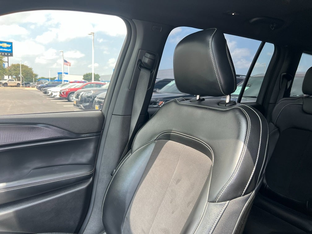 2024 Jeep Grand Cherokee L Altitude X 4x2