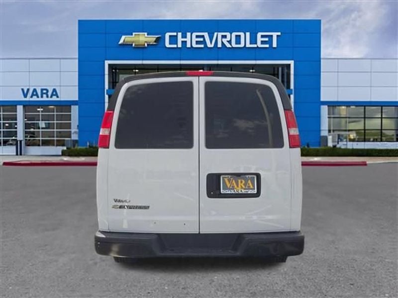 2021 Chevrolet Express Cargo 2500 WT