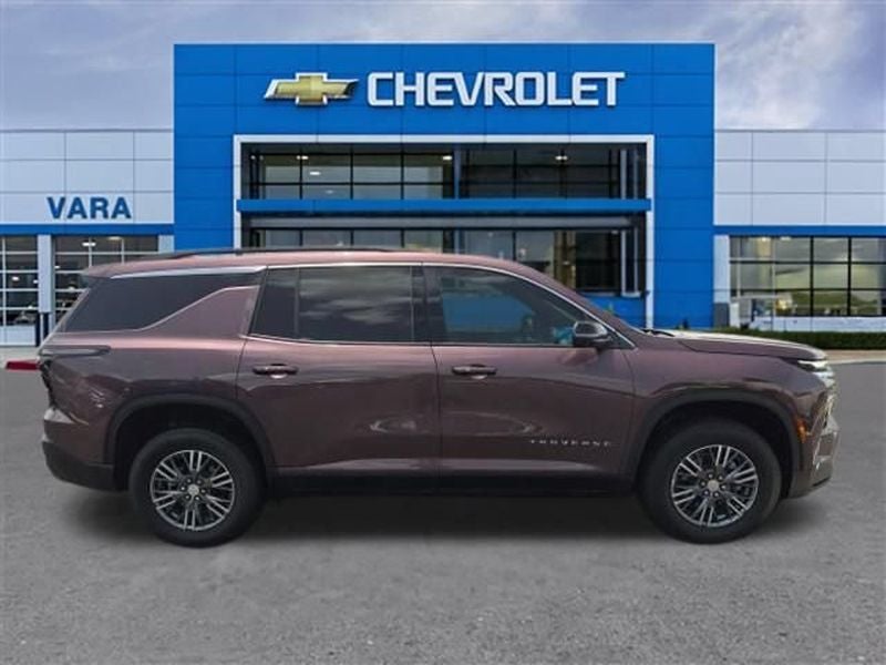 2024 Chevrolet Traverse LT