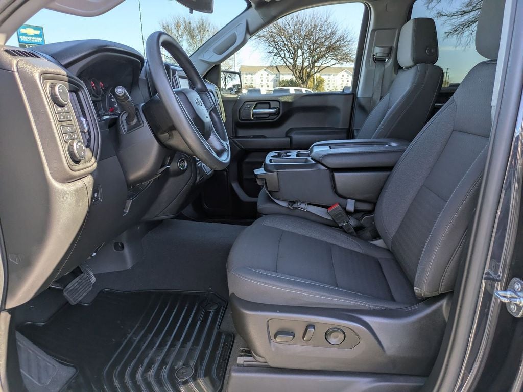 2023 Chevrolet Silverado 1500 Custom Trail Boss