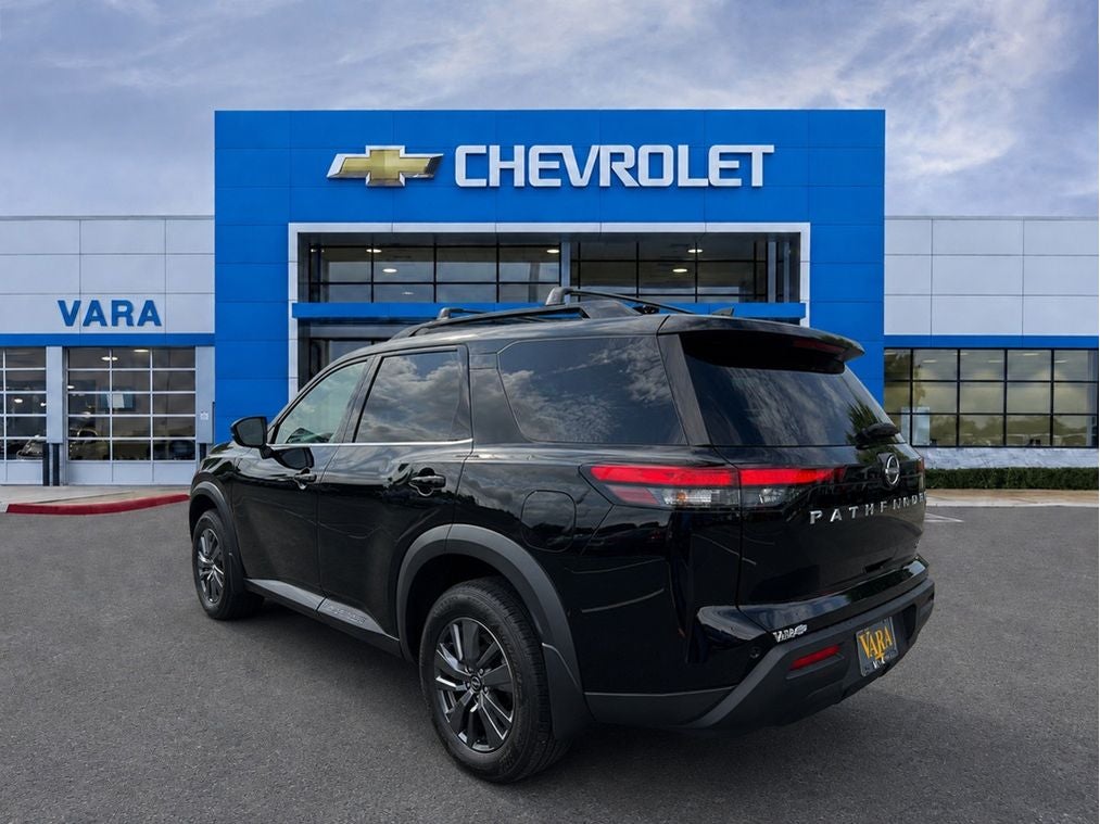 2024 Nissan Pathfinder SV FWD
