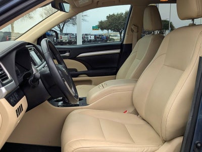 2018 Toyota Highlander SE