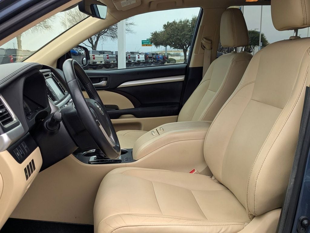 2018 Toyota Highlander SE