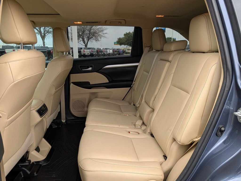 2018 Toyota Highlander SE