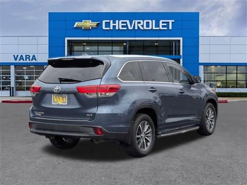 2018 Toyota Highlander SE
