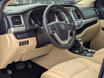 2018 Toyota Highlander SE