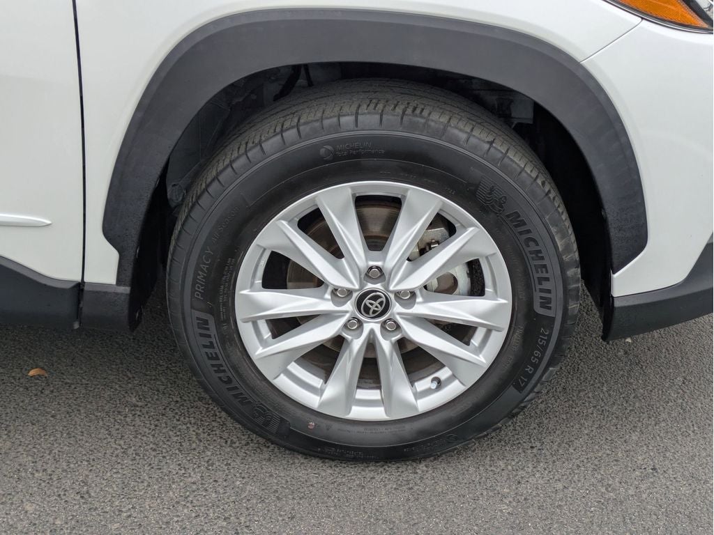 2022 Toyota Corolla Cross LE