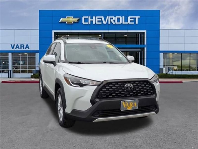 2022 Toyota Corolla Cross LE