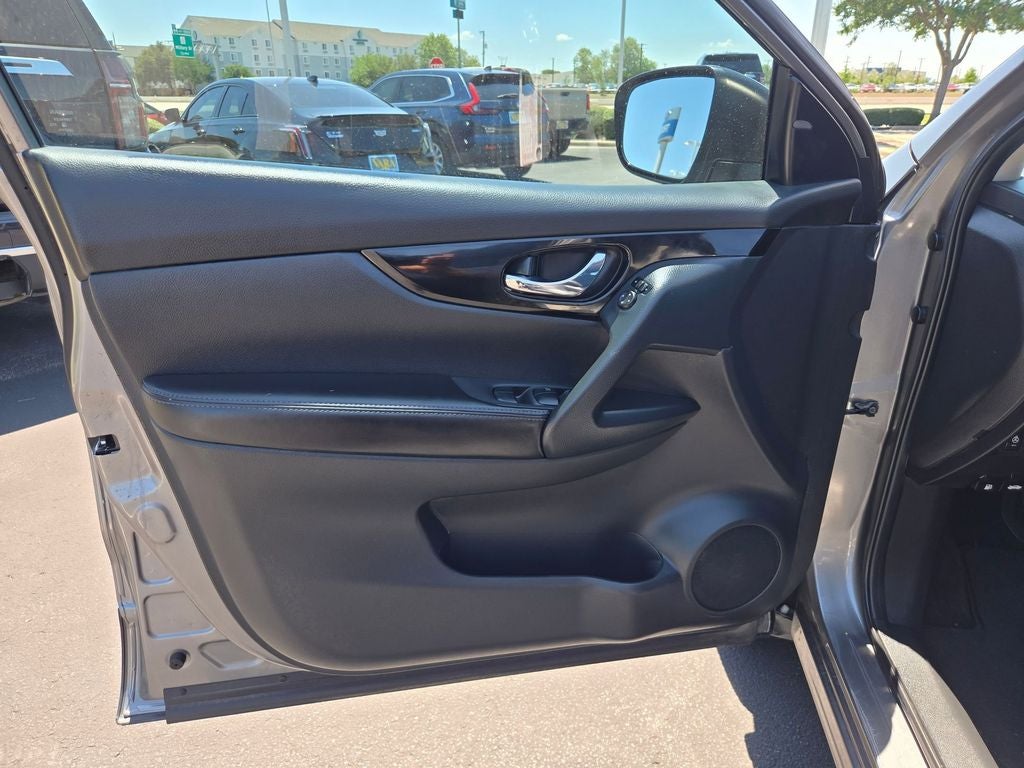 2021 Nissan Rogue Sport SL