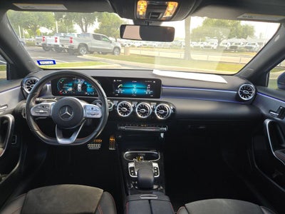 2020 Mercedes-Benz A 220 A 220
