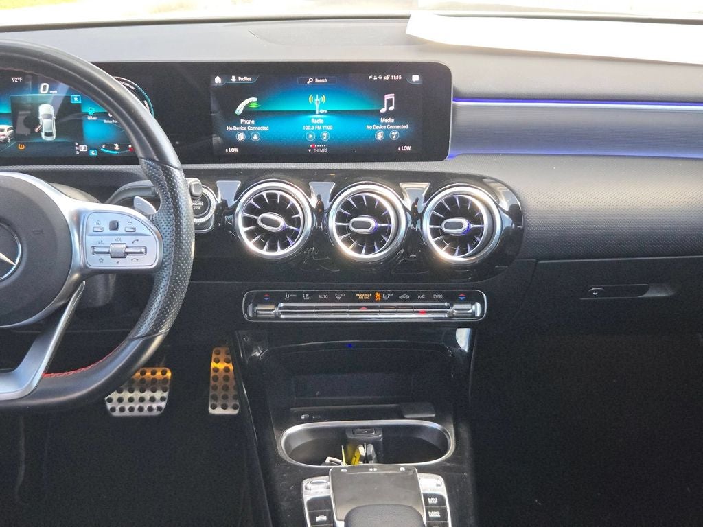 2020 Mercedes-Benz A 220 A 220