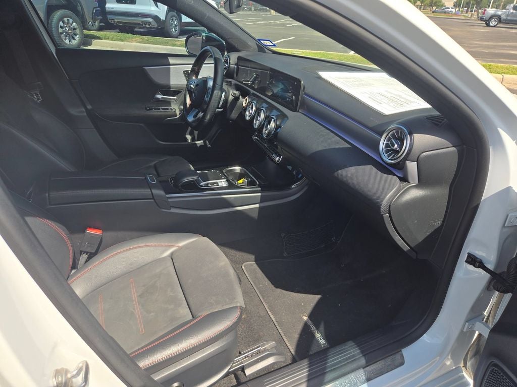 2020 Mercedes-Benz A 220 A 220